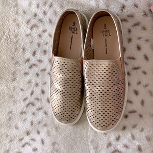 time and try memory foam shoes, size 9